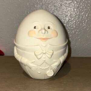 Humpty Dumpty by DEPARTMENT 56 Like New Vintage Porcelain Bisque